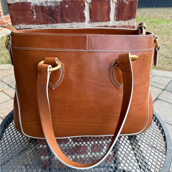 Gorgeous Vintage Dooney & Bourke Tan Florentine Leather Tote with Tassel - Picture 5 of 10